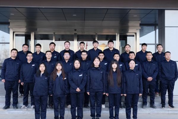 1706487403421006.jpeg 化工三班班組合照.jpg