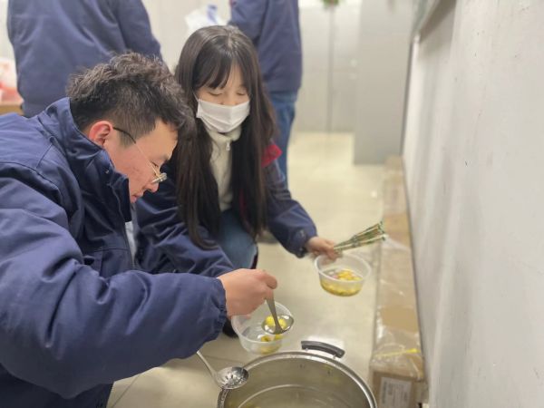 1706487419494828.jpeg 元宵節組織崗位吃元宵.jpg