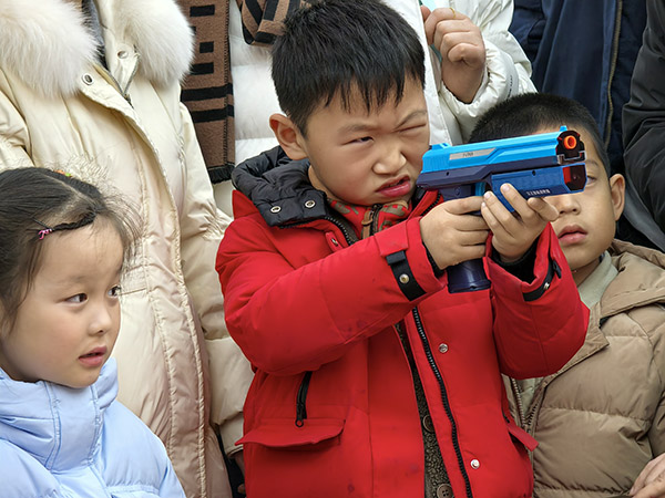 瞄準射擊  600.jpg