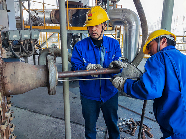 021740903497121674.jpg 疏通高溫熱偶安裝孔 (1).jpg